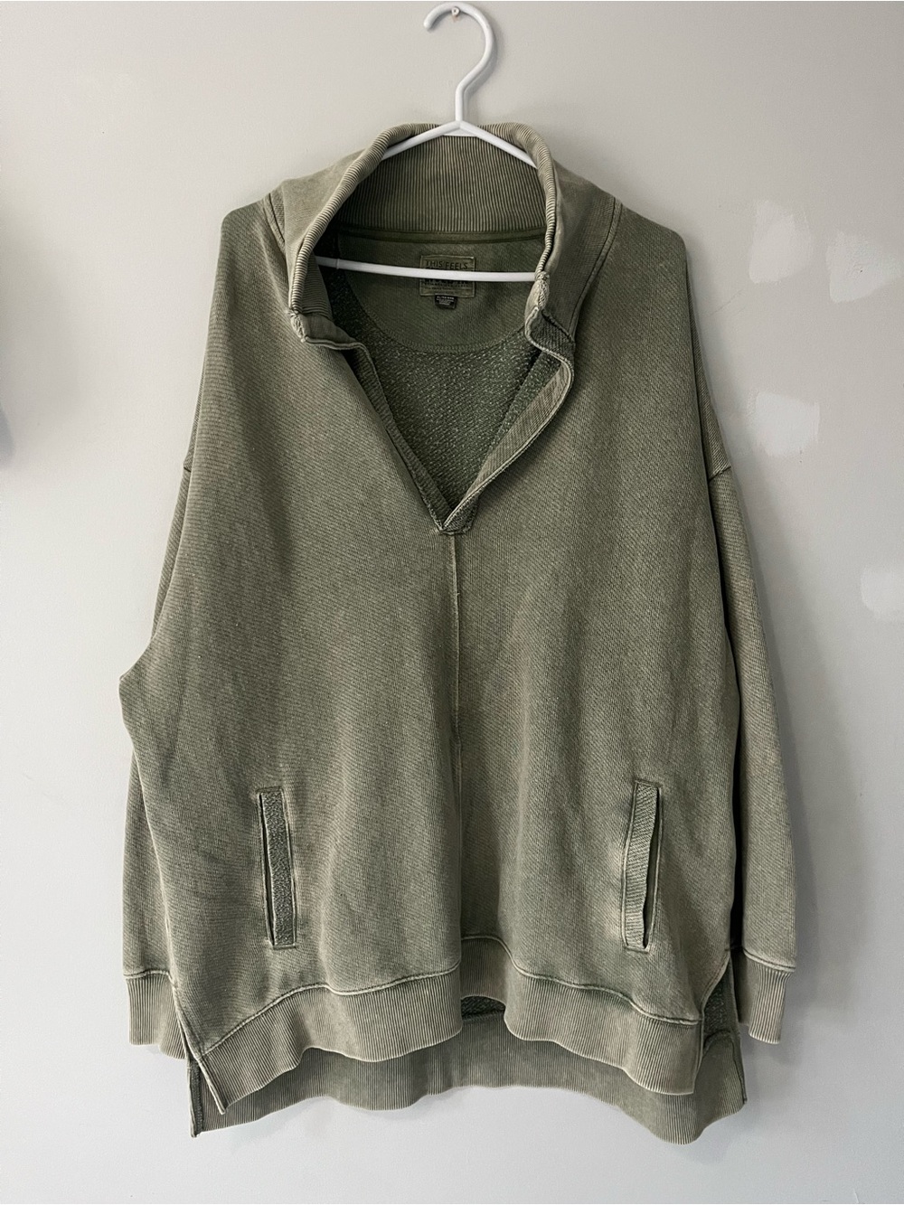 American Eagle Olive oversized baggy sweatshirt Size XL comfy lounge fall
